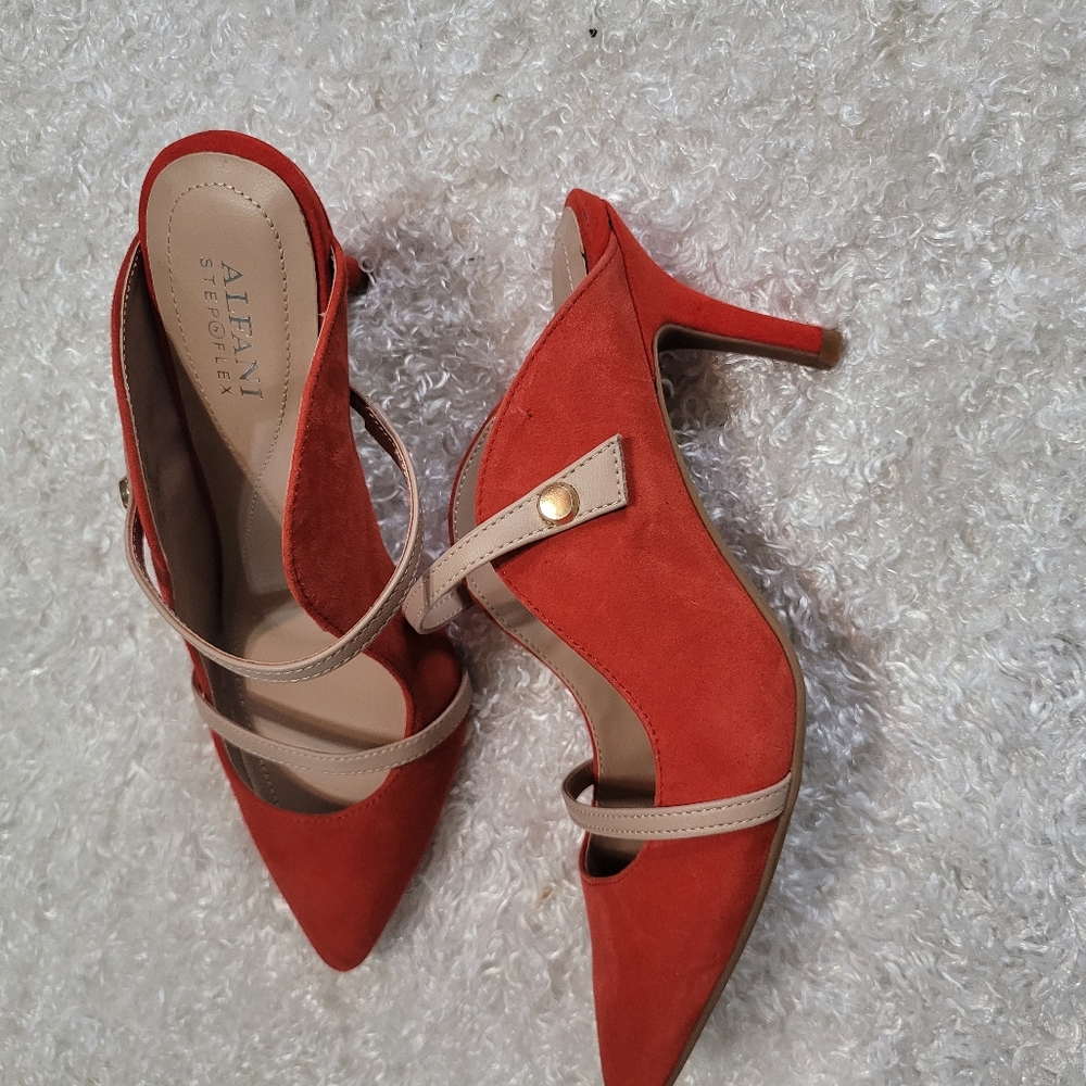 Mules - Picture 7 of 8